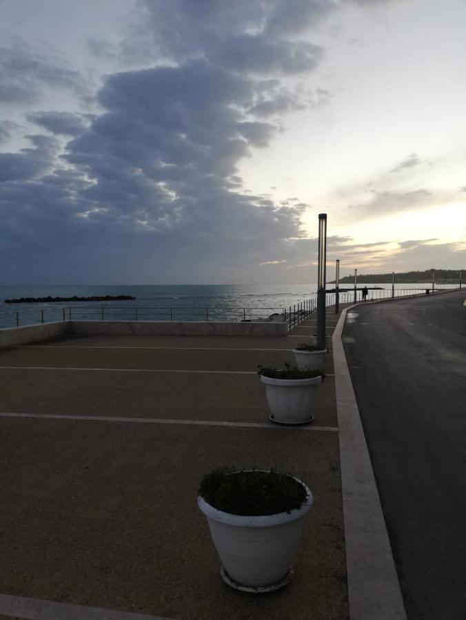 Veranda sul mare - casa vacanze FRONTE MARE Villa Sciacca Esterno foto